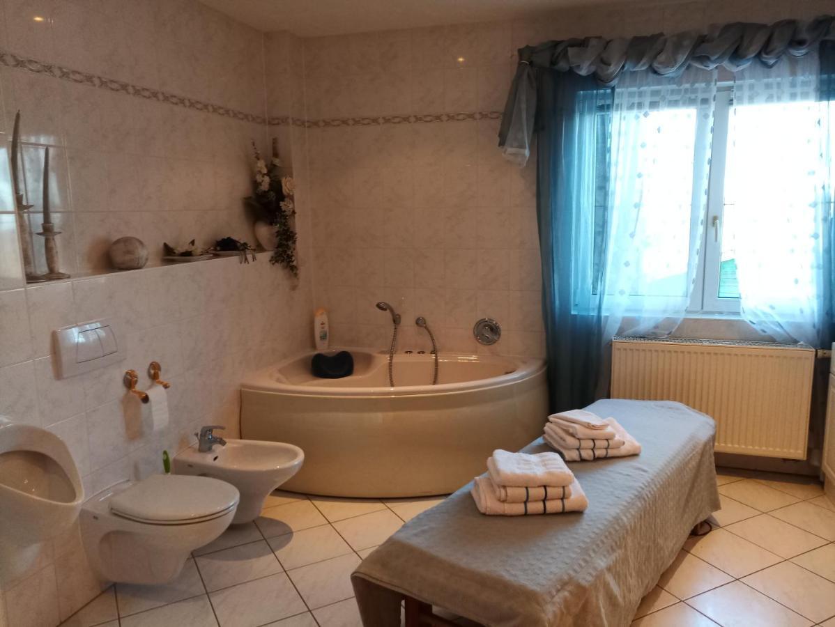 Ferienwohnung Waldblick im Haus Ludwig Masserberg Exterior foto